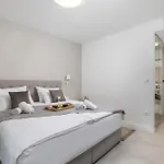 Ma Maison By El-pi Tours 말린스카