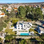 빌라 Ma Maison By El-pi Tours *
