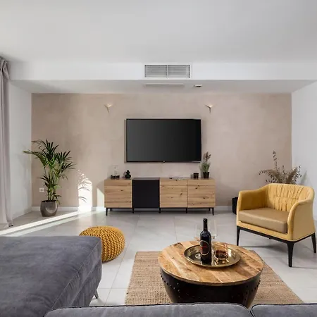 Ma Maison By El-pi Tours Villa
