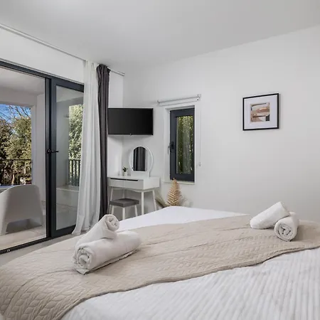 Vilă Ma Maison By El-pi Tours