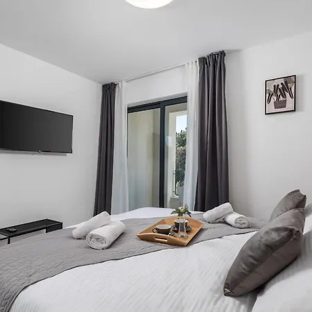 Vilă Ma Maison By El-pi Tours *